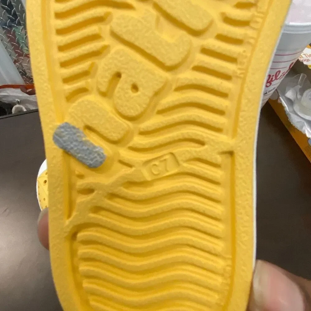 Native Jefferson shoes children’s size 7